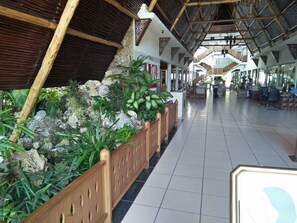 Reception - Travellers Beach Hotel & Club (Mombasa)