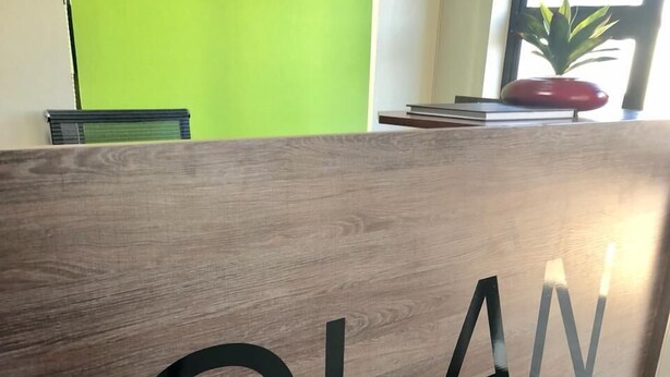Quầy tiếp tân