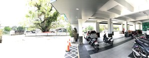 Free self parking