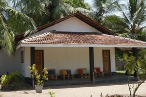 Stuga Deluxe - 1 kingsize-säng - icke-rökare (with AC) | Utsikt från rummet