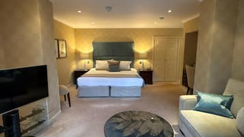 King or Twin Suite | 1 bedroom, premium bedding, individually decorated