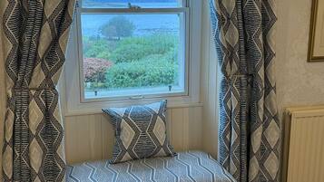 Premium bedding, individually decorated, individually furnished, desk