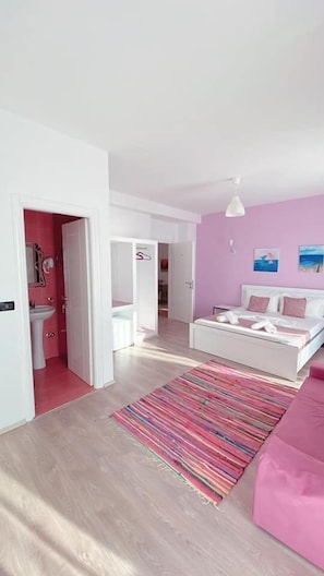 Deluxe Double Room, Sea View | Minibar, iron/ironing board, free cots/infant beds, free WiFi - Viola Garden Hotel (Xarrë)