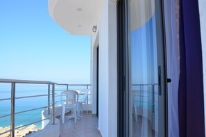 View from room - Viola Garden Hotel (Xarrë)