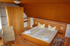 طراز فريد لكل وحدة ومكتب وستائر تعتيم وواي فاي مجانًا