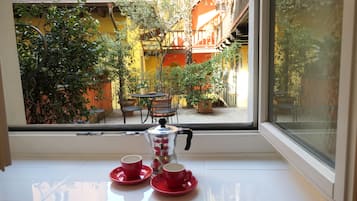 Studio Supérieur, 1 lit double, terrasse, cÎté cour intérieure (Apartment Nr. 9) | Cuisine privée