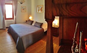 Down duvets, desk, free WiFi, bed sheets - Cà Gennara B&B (Alto Reno Terme)