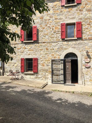 Front of property - Cà Gennara B&B (Alto Reno Terme)