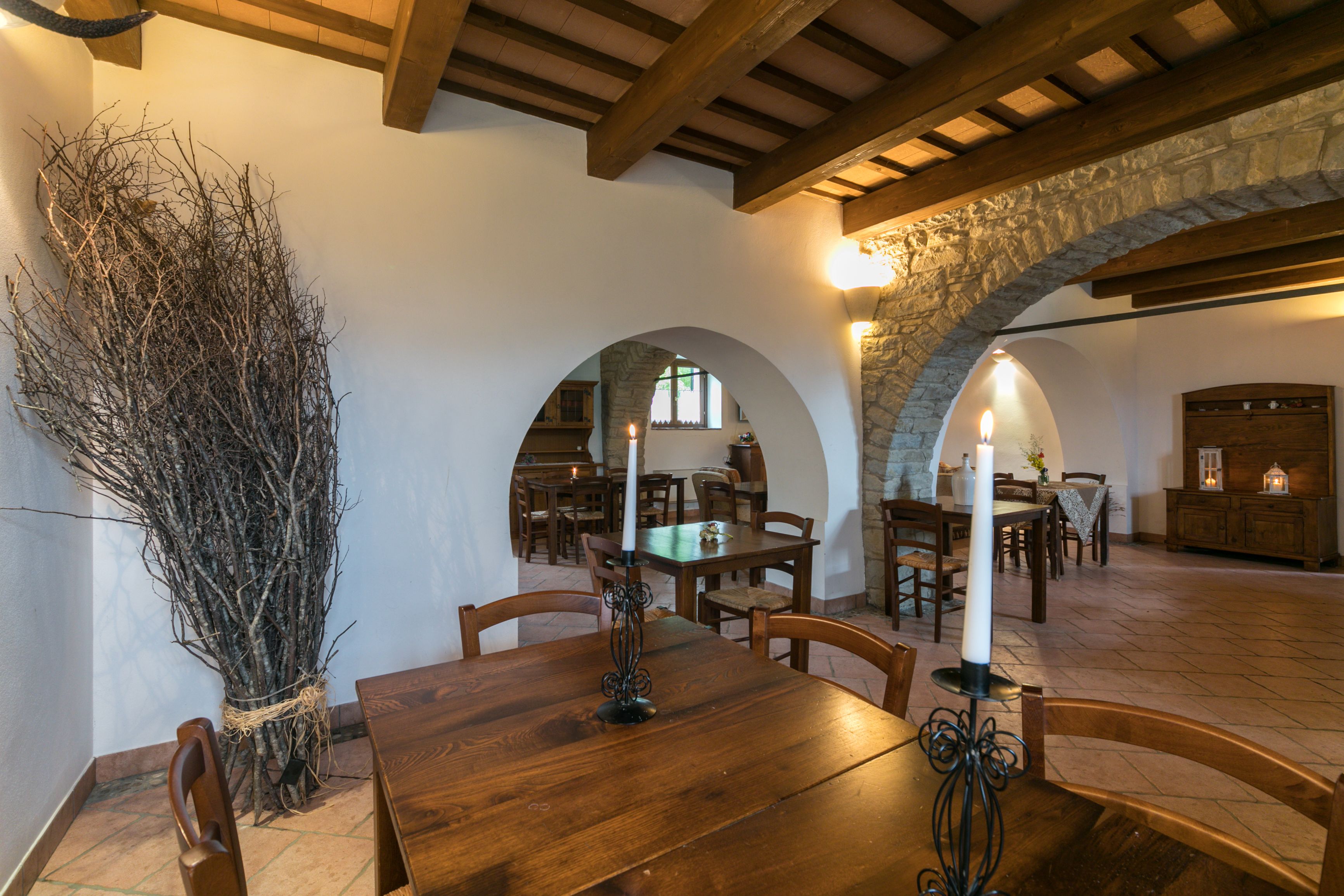 包含每日当地美食早餐