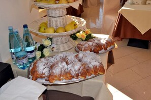 Buffet - hotel esperia (Spotorno)