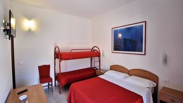 Double Room, 1 Queen Bed, Non Smoking | Minibar, in-room safe
