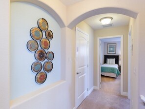 Villa Familiale, bain à remous, côté jardin | Détail de l’intérieur