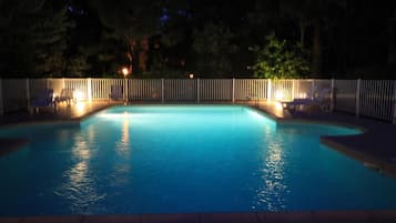 Seasonal outdoor pool