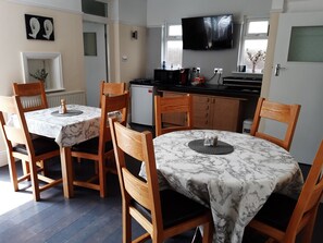 Engelsk frokost hver dag (GBP 6.50 per person)