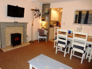 Classic Chalet, Ensuite, Park View (2 bedroom) | Miscellaneous
