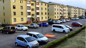 Bãi đậu xe tự phục vụ miễn phí 