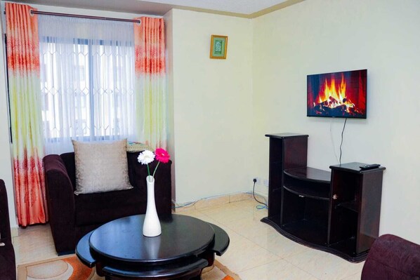 Apartamento Deluxe, 3 habitaciones | 3 dormitorios, ropa de cama de alta calidad, cortinas opacas