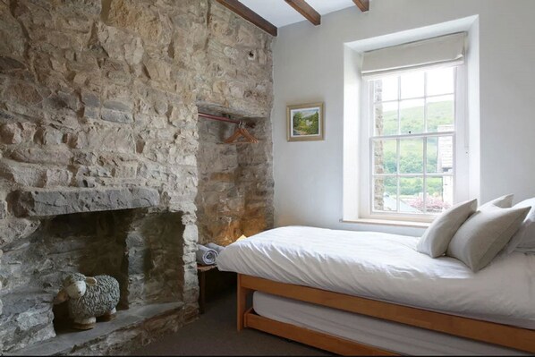 Kamar, 1 Tempat Tidur Double, Bebas Asap Rokok | Wi-Fi gratis dan seprai linen