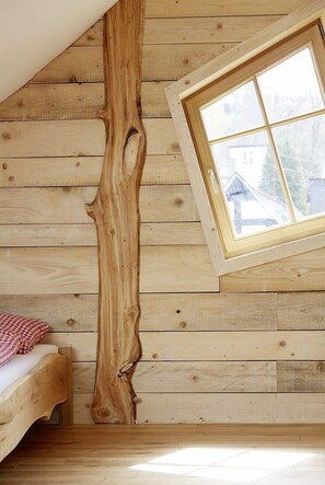 Insonorización, cunas gratuitas y wifi gratis