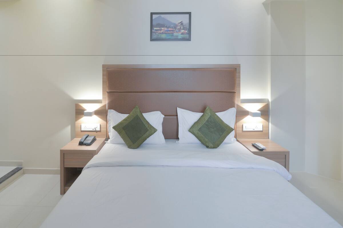 Standard Room, 1 Queen Bed, Smoking