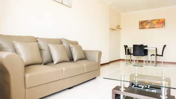 客房 | 客厅 | 电视