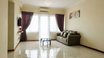 Quarto | Sala de estar | TV