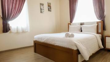 Quarto | 3 quartos, escrivaninha, Wi-Fi de cortesia, roupa de cama