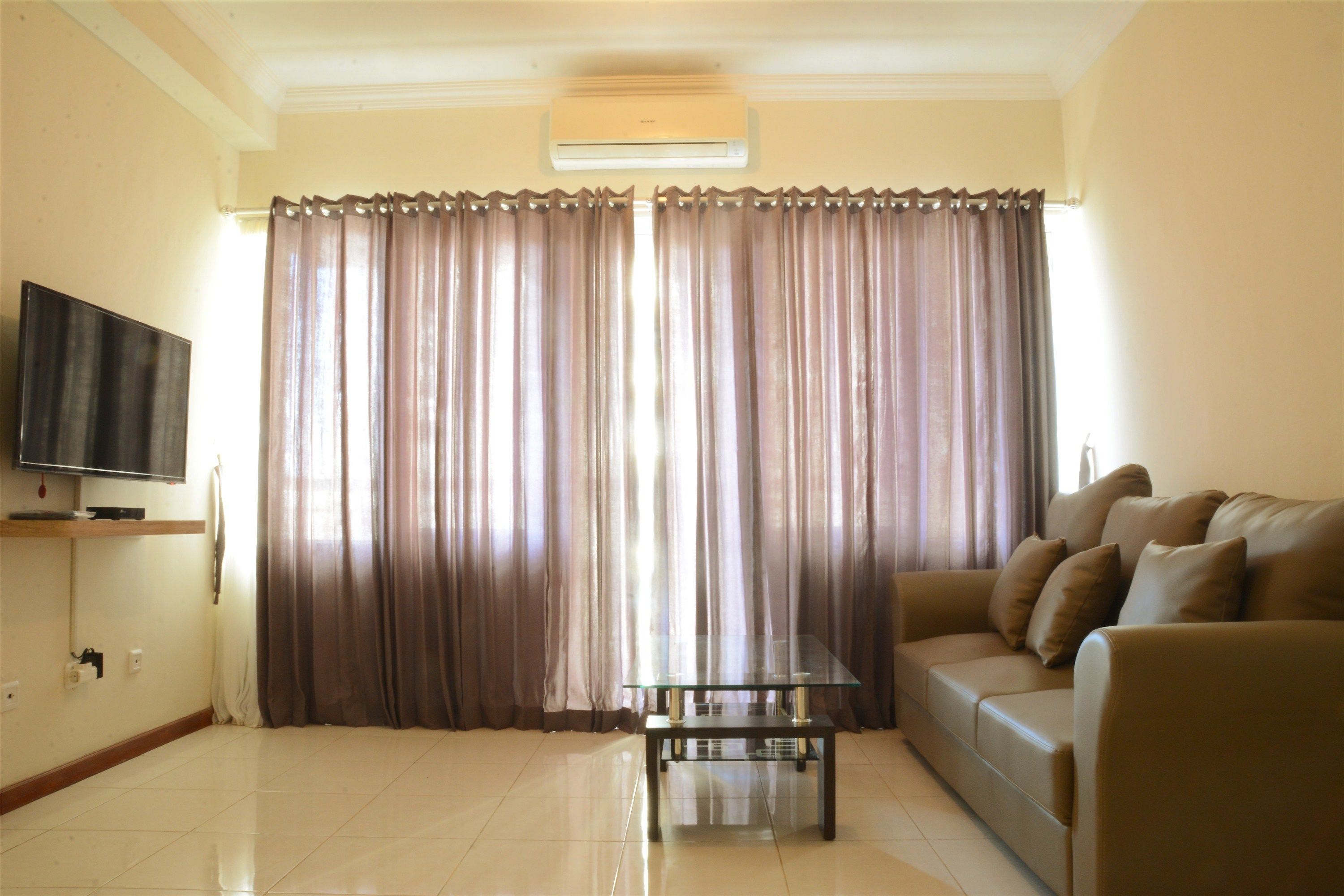 Room | Living area | TV