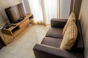 Living area - Puri Park View Apartment with Balcony (Jakarta)
