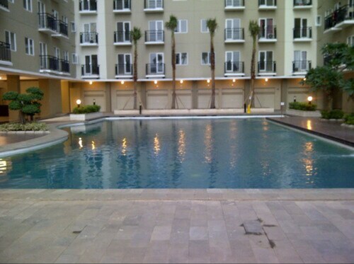 Puri Park View Apartment with Balcony