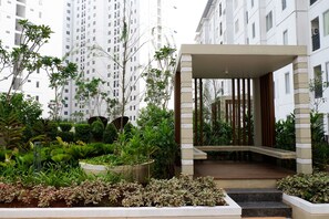 Property grounds - Affordable Bassura City Apartment (Jakarta)