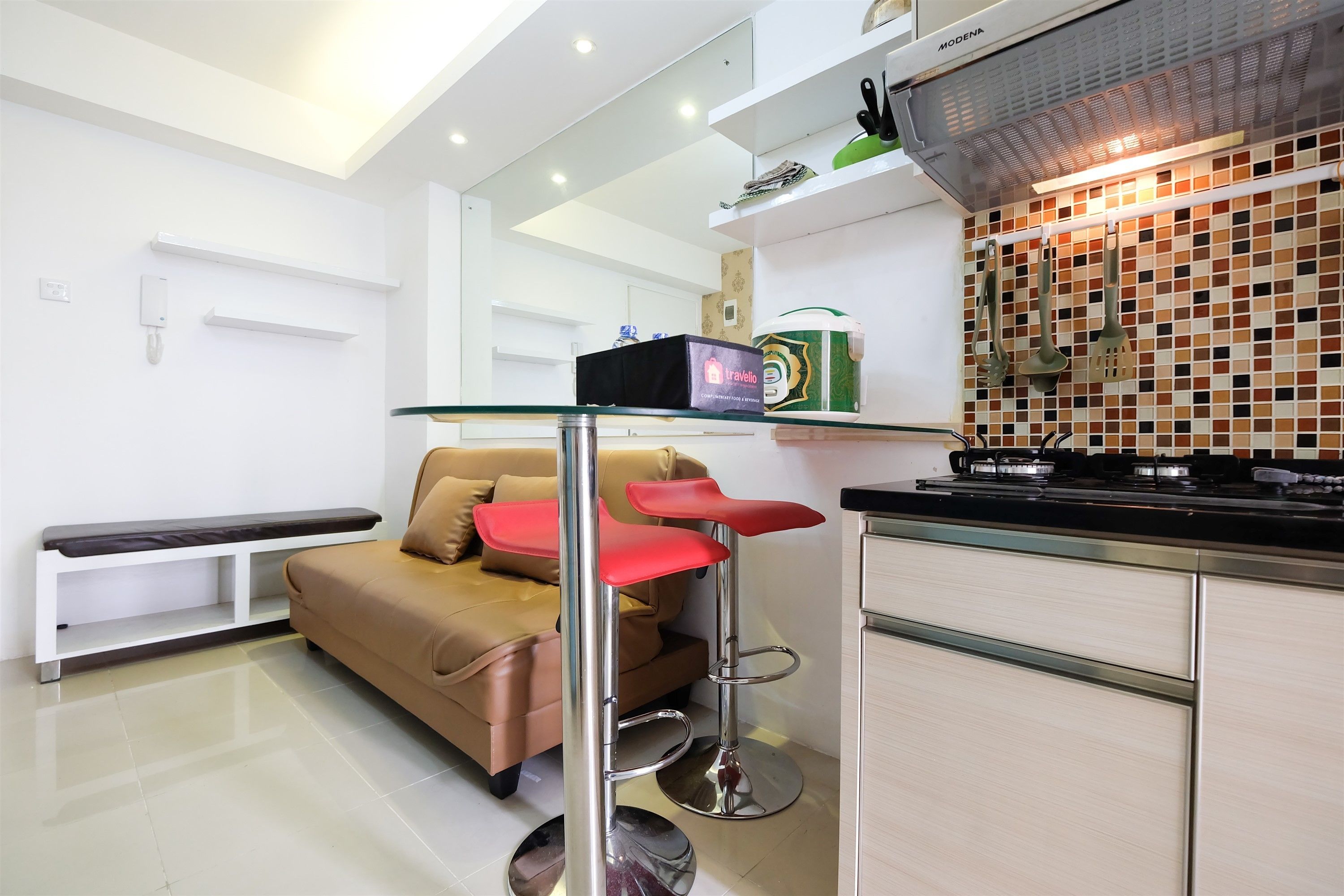 Room | Living area | TV