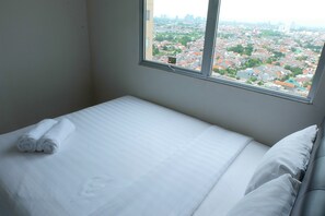 Room | City view - Comfortable Pakubuwono Terrace Apartment (Jakarta)