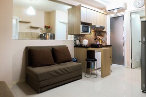 ห้องพัก | บริเวณนั่งเล่น | ทีวี