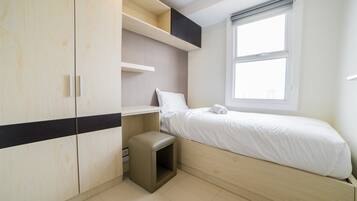 Habitación | 1 dormitorio, escritorio, wifi gratis y ropa de cama