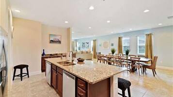 Family Villa, Multiple Bedrooms, Garden Area | Shared kitchen | Fridge, microwave, oven