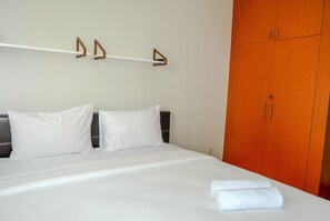 1 bedroom, desk, free WiFi, bed sheets - Best Price Grand Palace Near JIEXPO Kemayoran (Jakarta)
