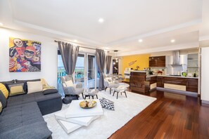 Living room - Bucharest Apartments DeLuxe (Stefanestii de Jos)