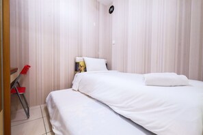 2 chambres, bureau, Wi-Fi gratuit, draps fournis