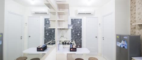Room | Living area
