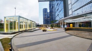 Courtyard - Pancoran BEST L'Avenue Apartment (Jakarta)