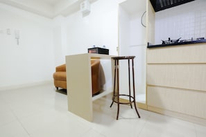 Room | Living area | TV - Simply & Clean Bassura City Apartment (Jakarta)