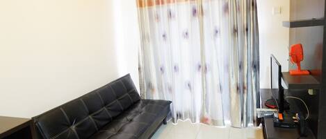 Zimmer | Wohnzimmer | Fernseher