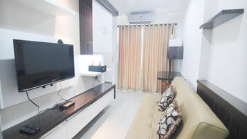 Room | Living area | TV