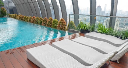 Spacious and Modern L'Avenue Apartment