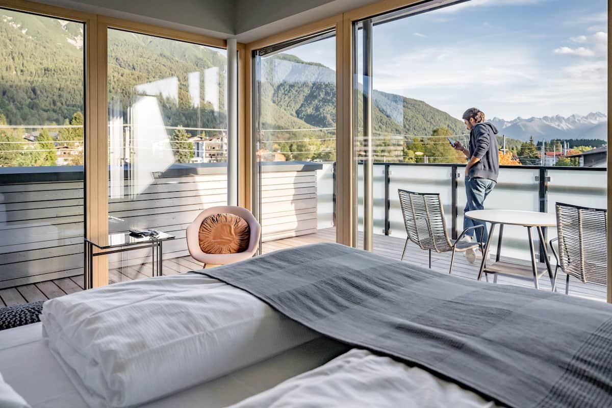 superior double room | 1 bedroom, in-room safe, soundproofing, free wifi