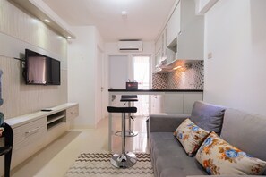 Living area - Minimalist Bassura Apartment Direct Access to Bassura City Mall (Jakarta)