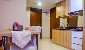 Private kitchenette - Warm Interior Apartment near MT Haryono and Cawang (Jakarta)