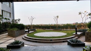 Garden - Nifarro Park Apartment Near Kemang And Kalibata (Jakarta)