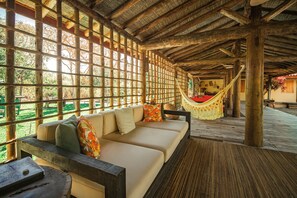 Reception - Pousada Trijunção (Cocos)